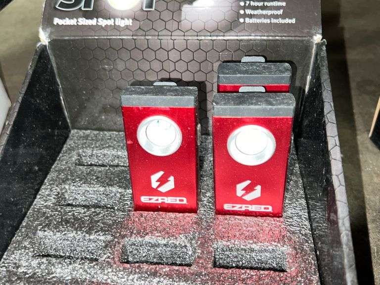 EZRED LED clipon Work Light Auction Services LTD