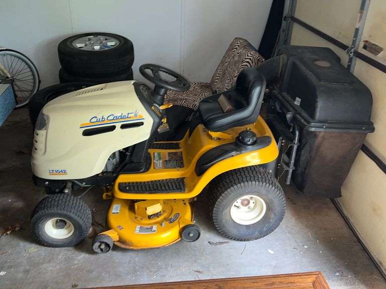 Cub Cadet Riding Mower Auction Services LTD