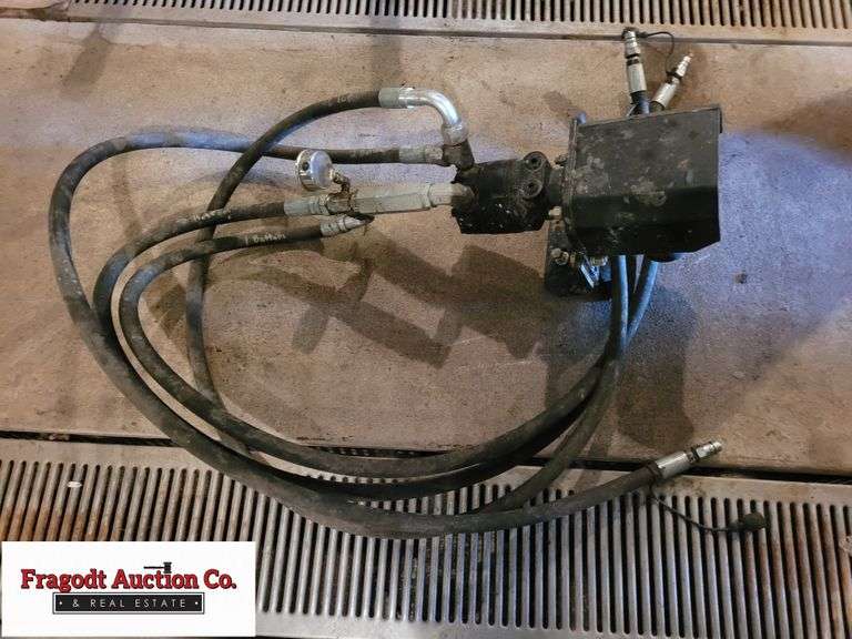 PTO Driven Hydraulic Orbit Motor ( Used to Run Grain Cart if Tractor