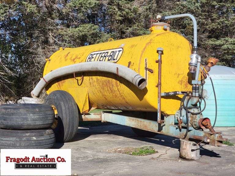 BetterBilt Manure Tank, 540 PTO, 1,500 Gallon, 16.5L161 Goodyear