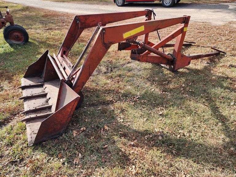 Farmhand F19 Loader, Trip Bucket, Universal Fit, Came off John Deere A