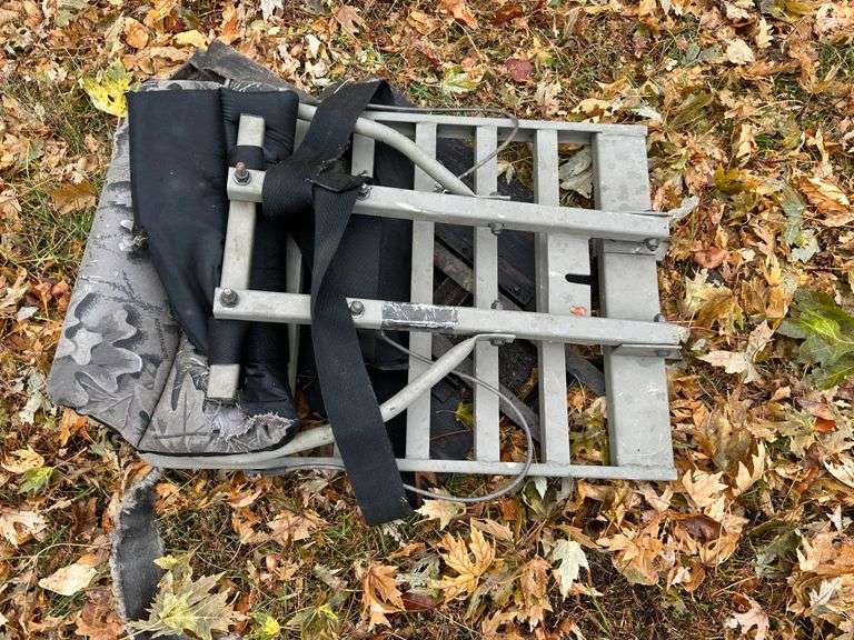 2 Tree Stands Fragodt Auction and Real Estate LLC