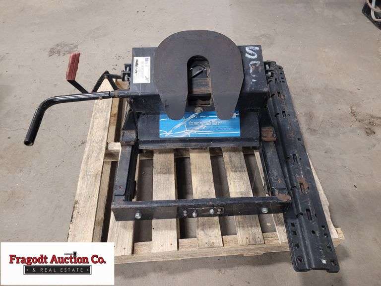 RBW 16,000 Sliding 5th Wheel Hitch with Rails and Pins Fragodt