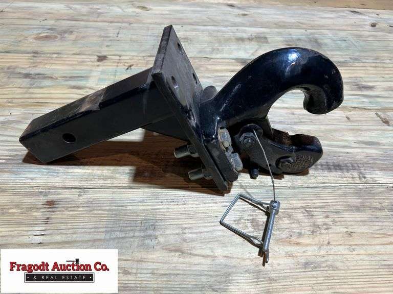 Pintle Hitch Fragodt Auction and Real Estate LLC