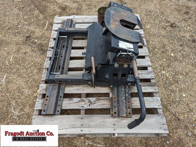 RBW Industries Xtender Slider 5th Wheel Hitch Fragodt Auction and