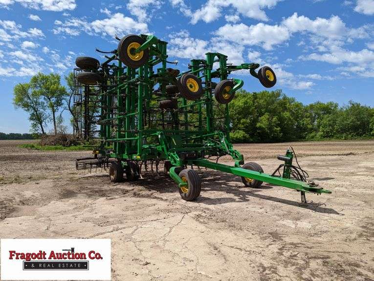 2014 John Deere 2210 Field Cultivator, 50’, Narrow Frame, Knock off