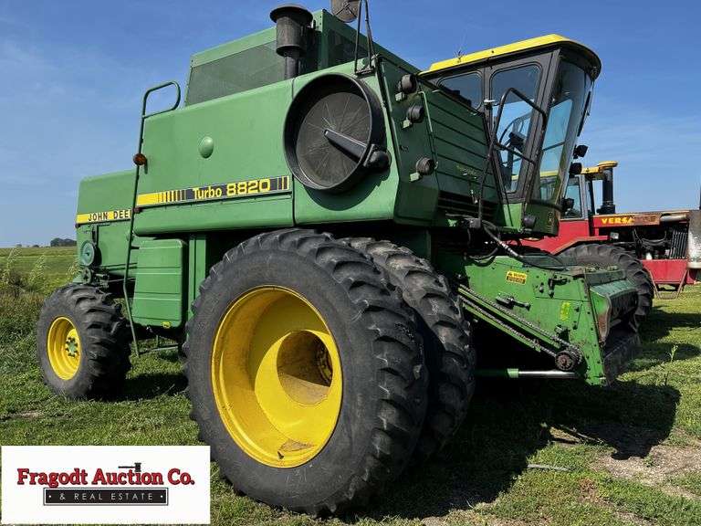 8820 1981 John Deere 8820 Combine with Rear Wheel Assist, 18.4R42 Front ...