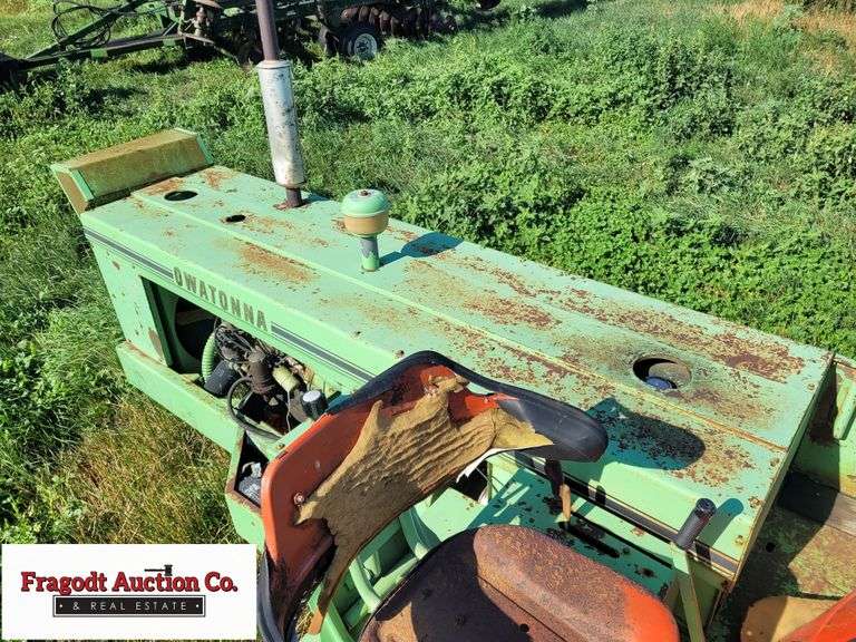 Owatonna 13' Self Propelled Swather, Hydrostatic Drive, Ford 6 Cylinder