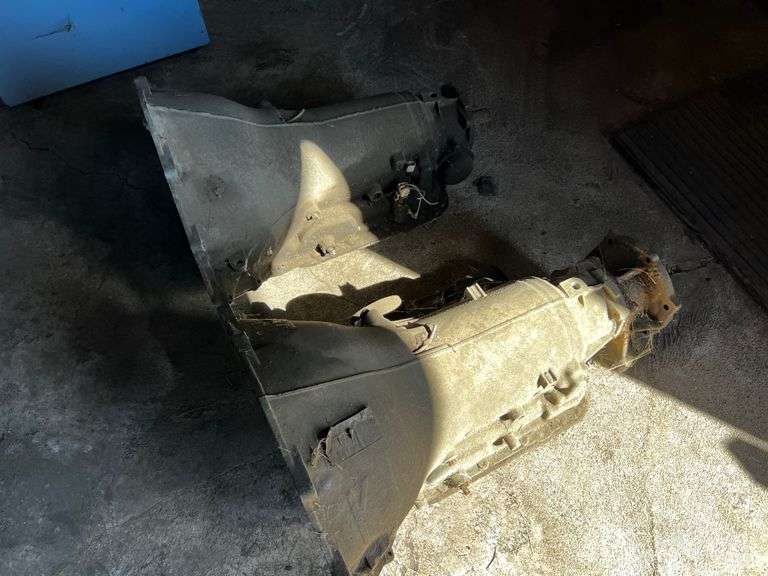 700R4 Transmission That Needs to be Rebuilt Fragodt Auction and Real