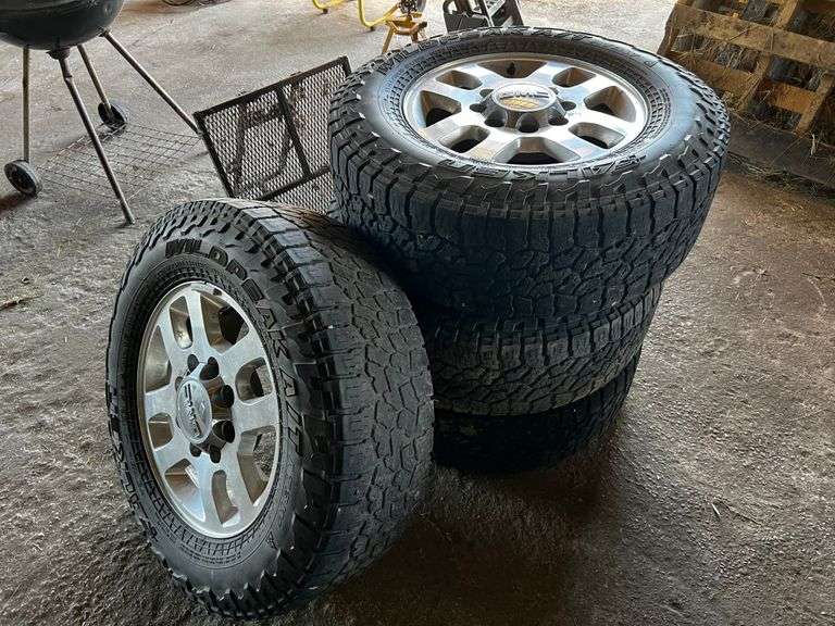 (4) LT 265/70R18 Tires, Came off 2013 Chevrolet 3/4 Ton Truck, Falken ...