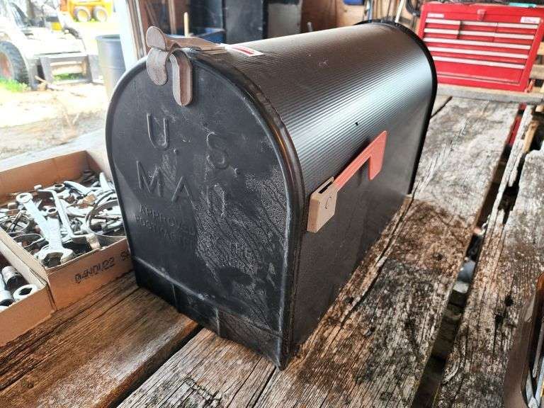 Mailbox Fragodt Auction and Real Estate LLC