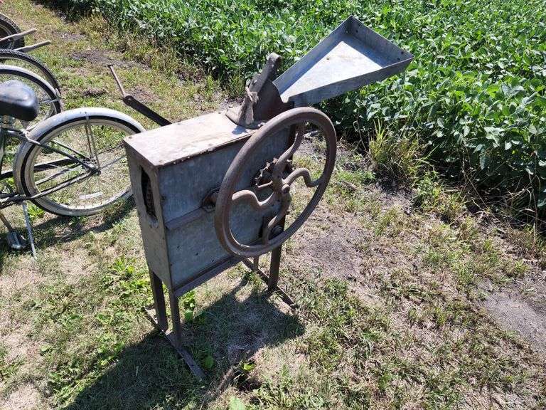 Corn Sheller, believed to be stuck Fragodt Auction and Real Estate LLC