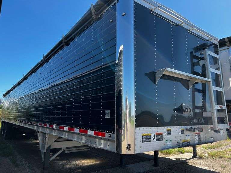 2018 Wilson Tri Axle Grain Trailer, Model DWH650B, 51' x 78" x 8', Air