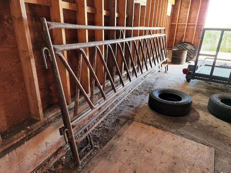 (2) 16’ Slant Bar Cattle Fence Feeder, *Buying All One Money Fragodt