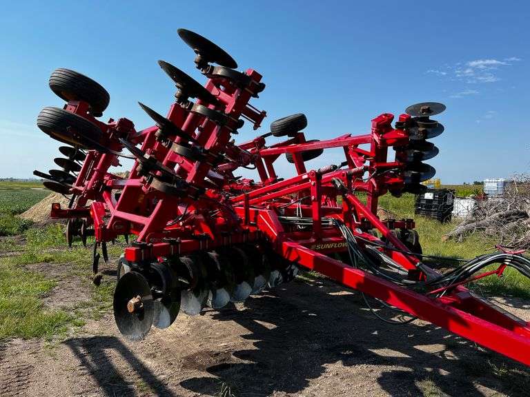 2012 Sunflower 4530 24' Disc Chisel, Extra Heavy Duty 3 Bar Harrow