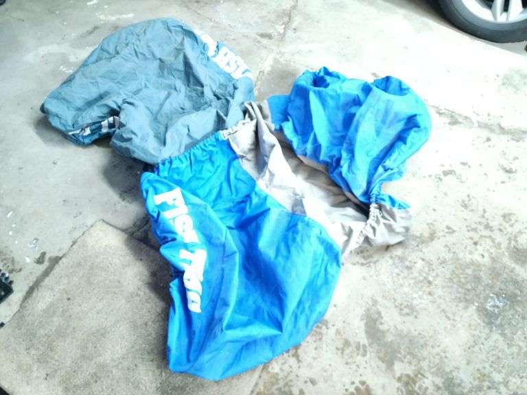 2 Clam Fish House Covers, No Rips or Tears Per Seller Fragodt Auction