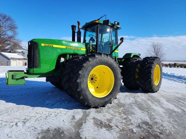 2001 John Deere 9400 4WD Tractor, 3,940 Hours, 710/70R42 Tires and