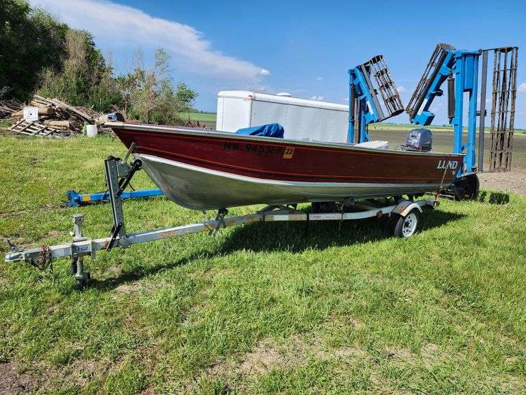 1989 Lund 16’ Rebel Special Fishing Boat with 2004 25hp Yamaha 4 Stroke