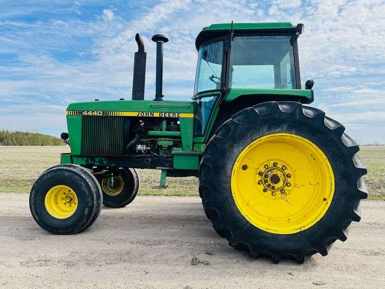 1979 John Deere 4440, 9,307 Hours, Quad Range Transmission, 60/85R38