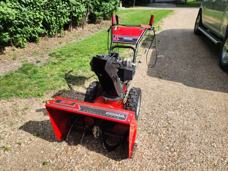 Noma 27” Snowblower, Electric Start, 8hp Motor, In Working Condition