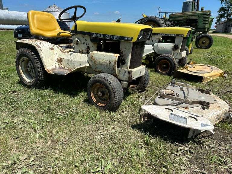 John Deere 112 Riding Mower with Deck, Running Order Per Seller