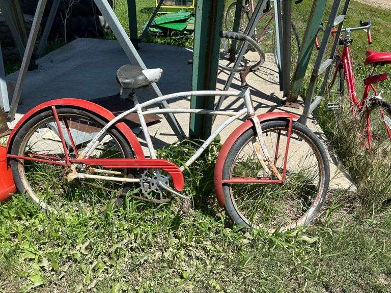 3 Pedal Bikes Fragodt Auction and Real Estate LLC