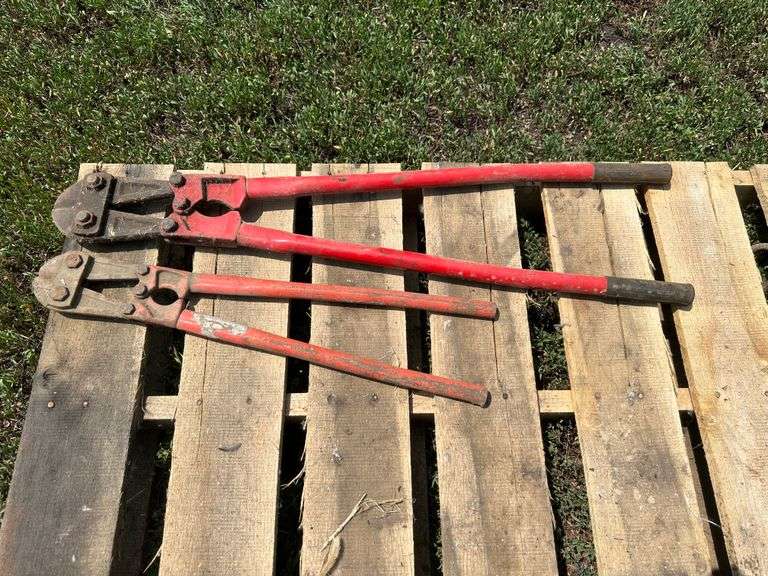 Bottle Jack, Vise, Bale Hooks and Bolt Cutters Fragodt Auction and