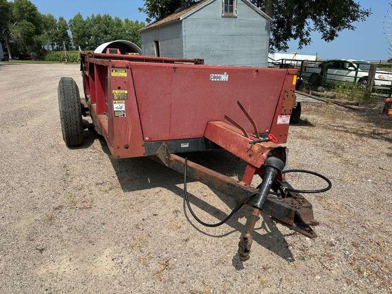 Case 575 Manure Spreader, New Floor and Chain, 540 PTO, Slop Gate, 9