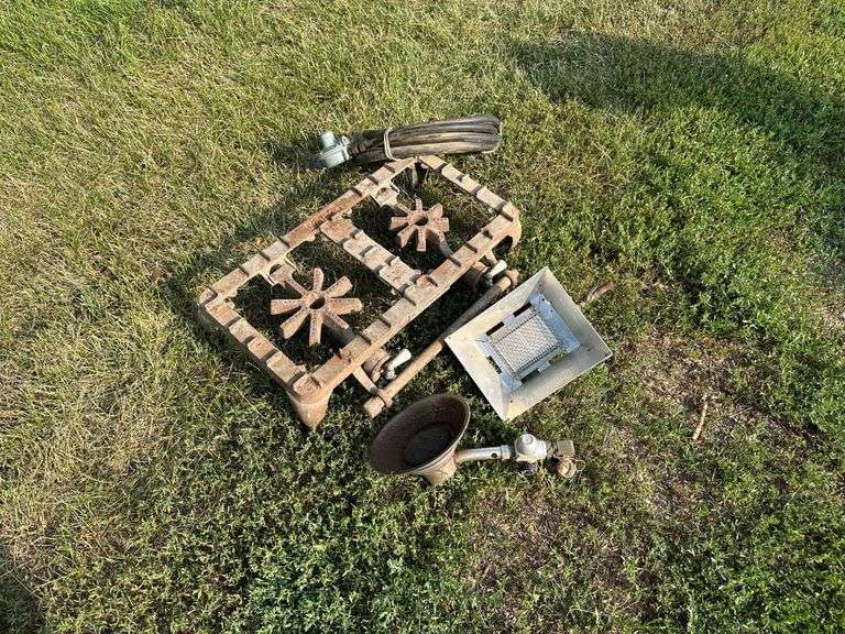 Gas Burner, 2 Sunflower Heaters Fragodt Auction and Real Estate LLC