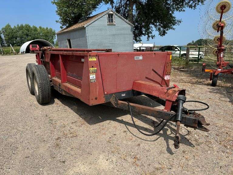 Case 575 Manure Spreader, New Floor and Chain, 540 PTO, Slop Gate, 9
