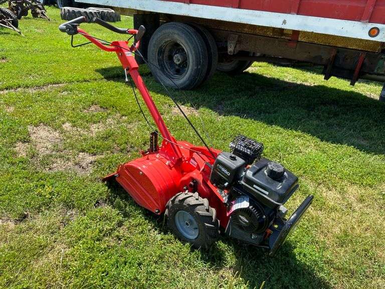 Rear Tine Walk Behind Garden Tiller, Briggs and Stratton CR950 Engine