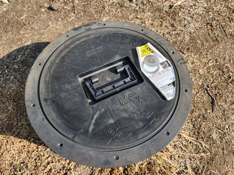 (4) Fish House Hole Covers, Buying All For One Money. Fragodt Auction