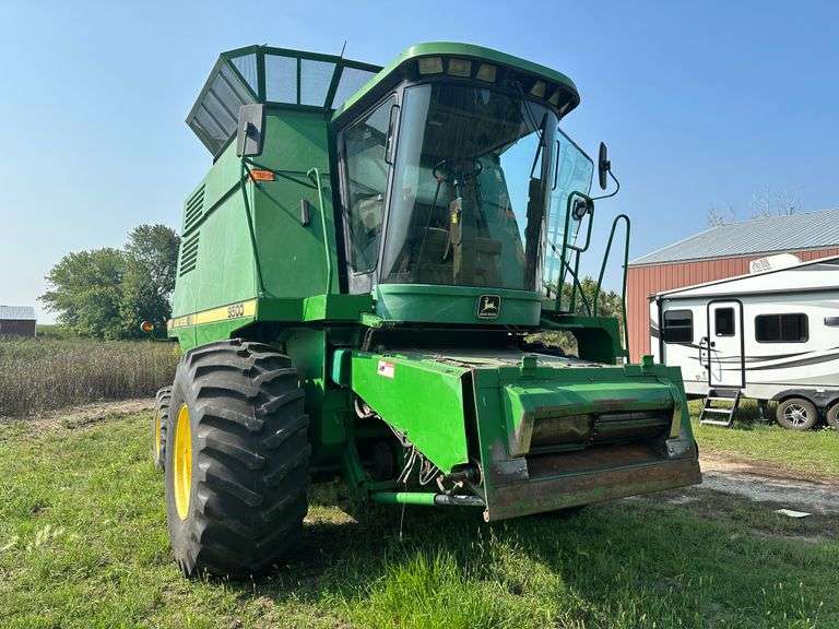 John Deere Model 9500 Combine, 3,916 Engine Hours, 2,663 Separator ...