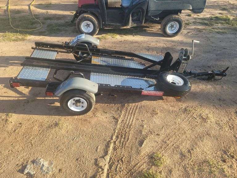 Welker Lowers to the Ground Motorcycle Trailer Spankys Freedom Car