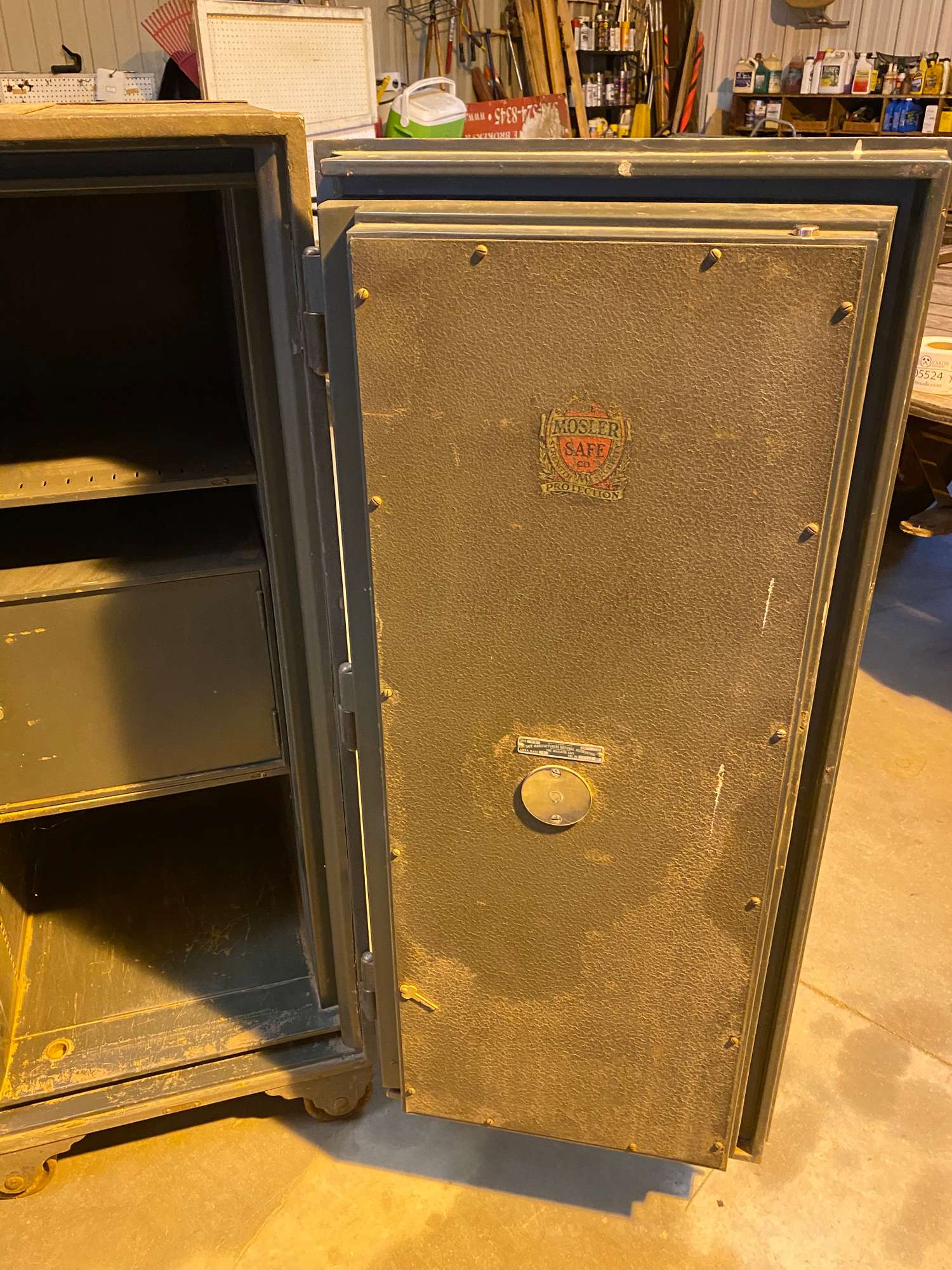 Mosler Protection Security Safe - Gavel Roads Online Auctions