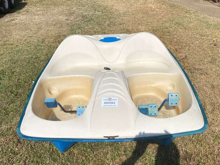 5 Person Pelican Paddle Boat Gavel Roads Online Auctions 5 Person Pelican Paddle Boat Gavel Roads Online Auctions