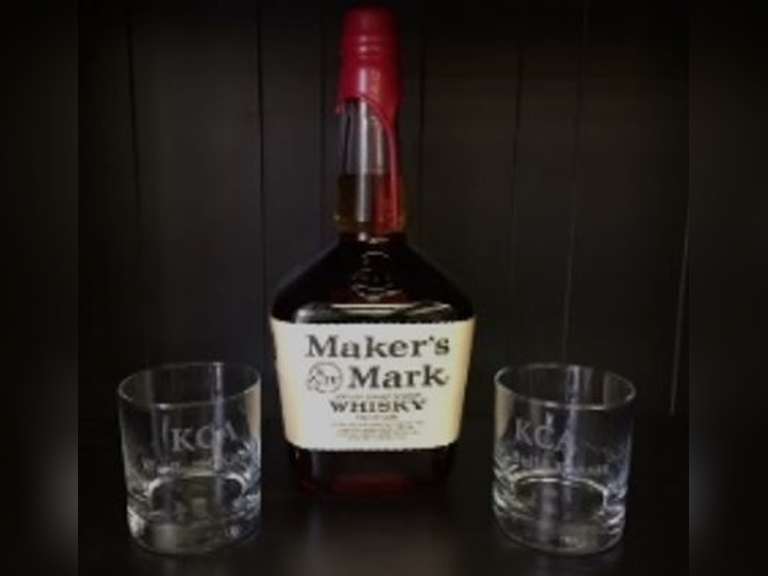 Maker's Mark Whiskey w/ KCA Glasses Gavel Roads Online Auctions