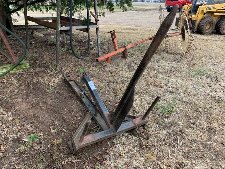 Portable Hay Fork System for Pickup Bed Gavel Roads Online Auctions