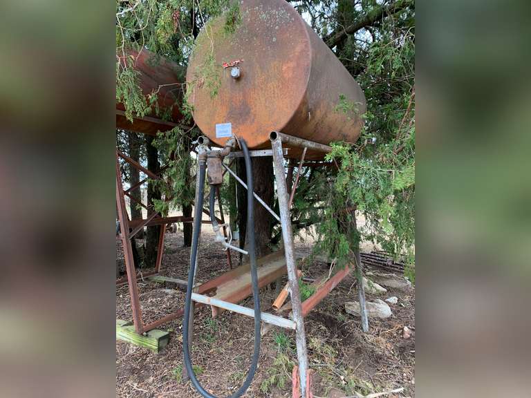 300 Gallon Fuel Tank & Stand (Used for Gasoline) Gavel Roads Online
