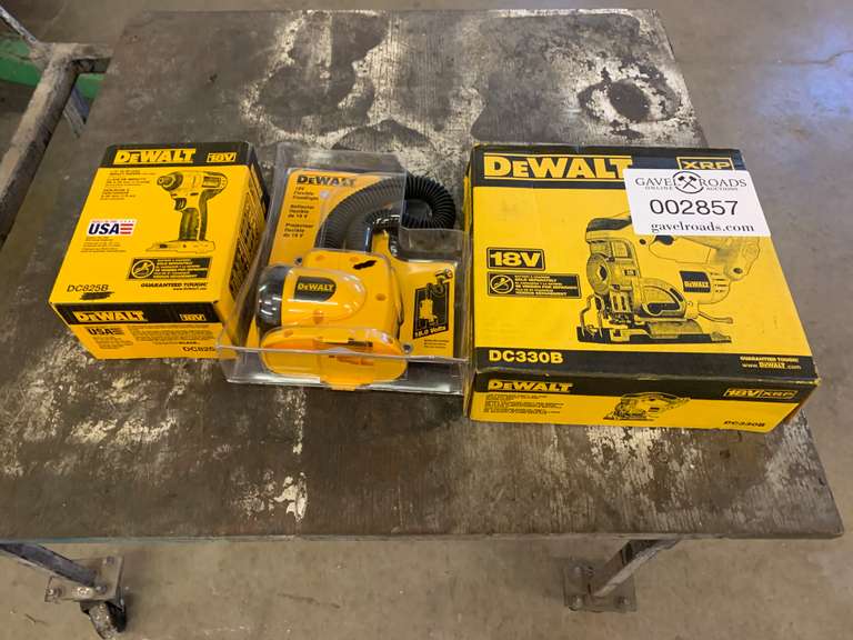Dewalt 18 Volt Flashlight, Jig Saw, & 1/4" Impact Driver Gavel Roads