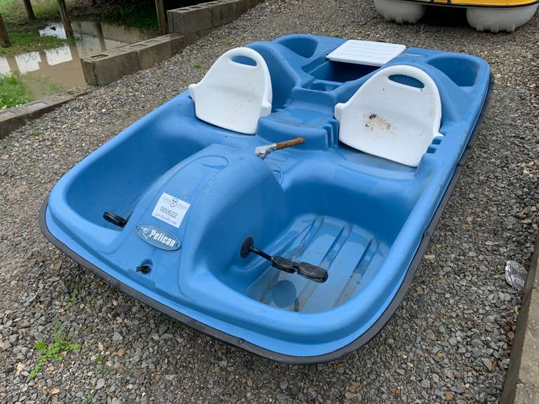 5 Person Pelican Paddle Boat Gavel Roads Online Auctions