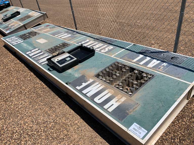 5' x 16' Baseball Field Scoreboard & Controller Gavel Roads Online