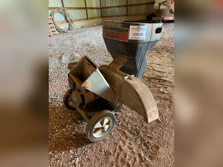 White 5HP Chipper/Shredder Gavel Roads Online Auctions