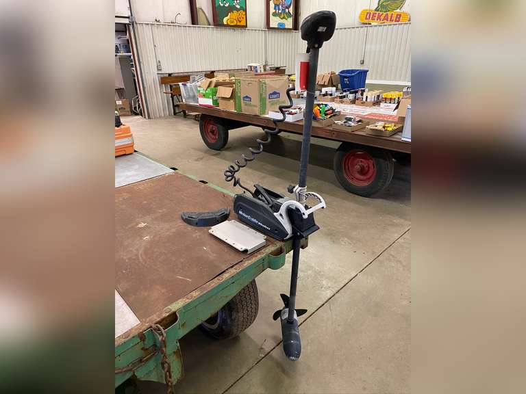 W55 Wireless 48in 12V Removeable Mount Trolling Motor