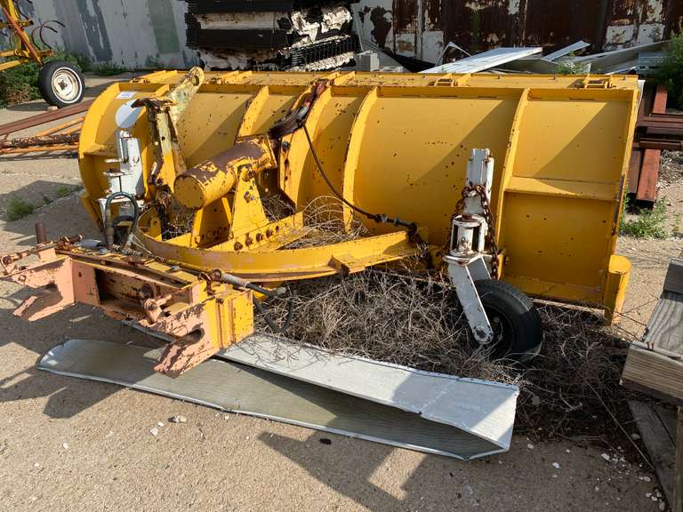 Henke 10' Quick Attach Snow Plow Gavel Roads Online Auctions