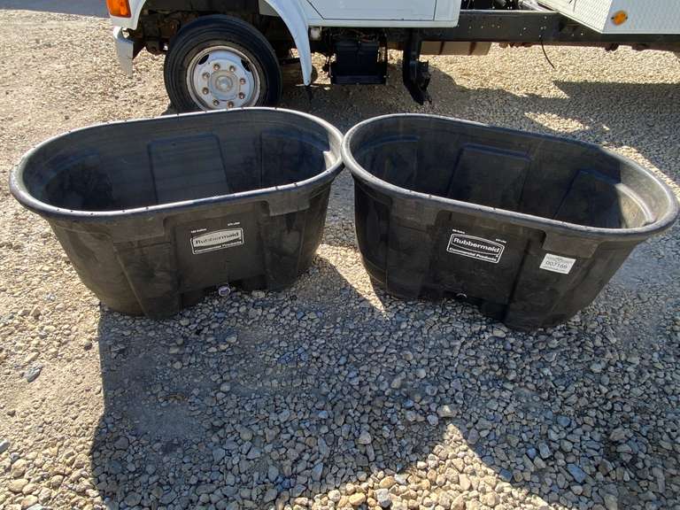 (2) 100 Gallon Rubbermaid Poly Plastic Water Troughs Gavel Roads
