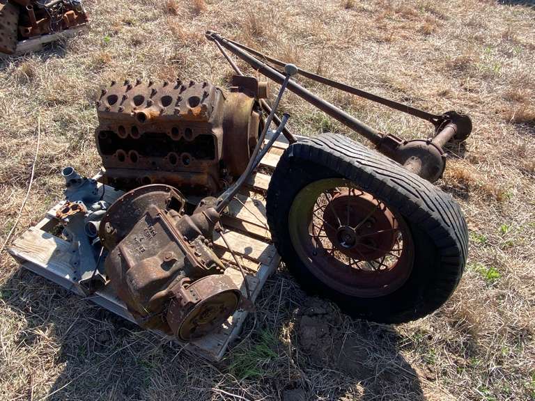 Drivetrain for a Flathead Vehicle (Motor, Transmission, Rearend