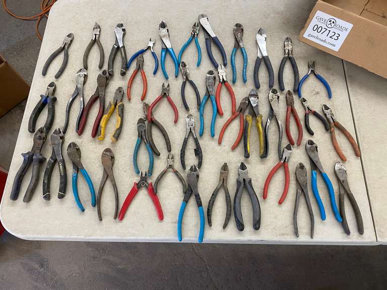 Misc. Lot of Side Cutting Pliers (Dykes) Gavel Roads Online Auctions
