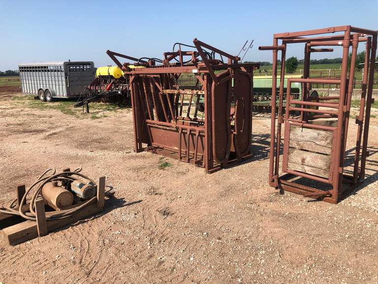 Hydraulic Head Gate Gavel Roads Online Auctions