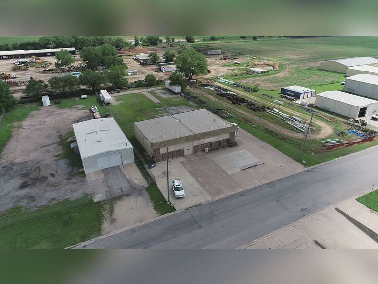 Goddard, KS F&D Rentals Commercial Building Gavel Roads Online Auctions